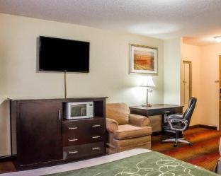 Rodeway Inn Macarthur Airport Ronkonkoma Værelse billede